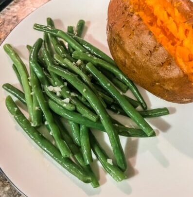 savory garlic green beans