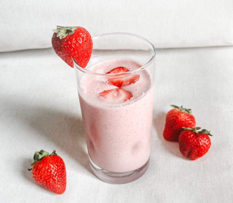 Strawberry Yogurt Smoothie: The Perfect Milkshake Alternative